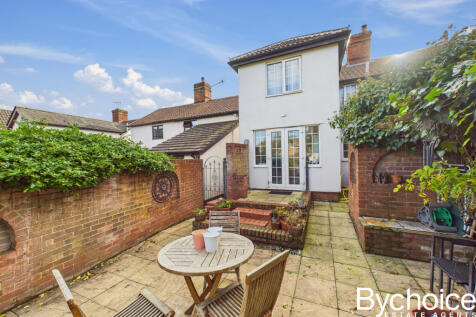 CAM05454G0-PR0072-STILL033