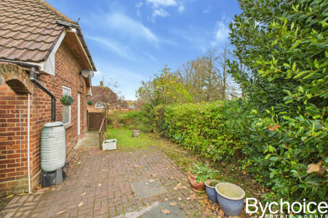 CAM05454G0-PR0074-STILL013