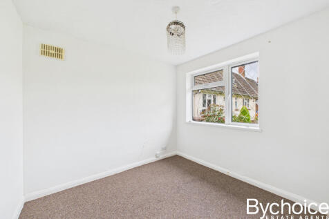 CAM05454G0-PR0074-STILL005