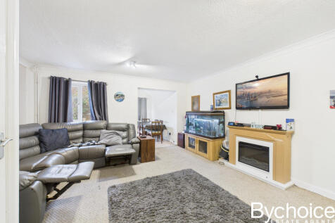 CAM05454G0-PR0076-STILL002