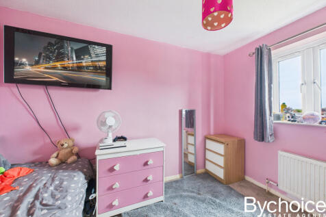 CAM05454G0-PR0076-STILL008