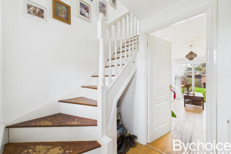 CAM05454G0-PR0077-STILL008