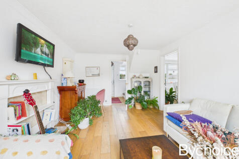 CAM05454G0-PR0077-STILL007