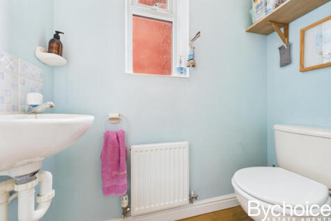 CAM05454G0-PR0077-STILL009