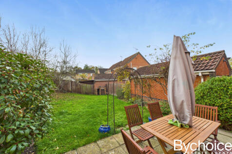 CAM05454G0-PR0077-STILL011