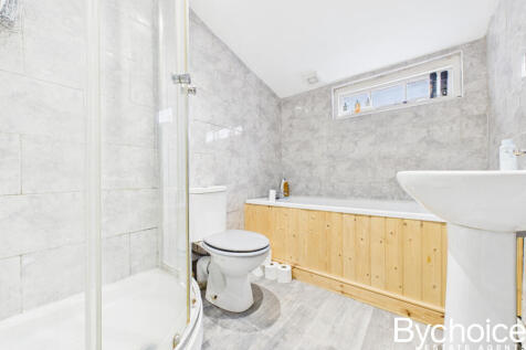 CAM05454G0-PR0078-STILL005