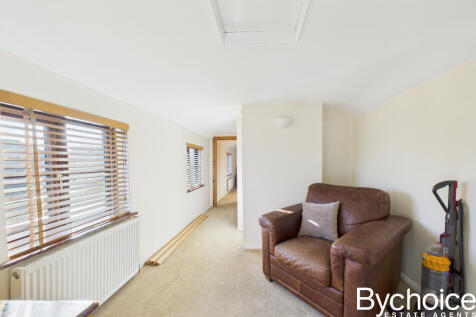 CAM05454G0-PR0080-STILL014