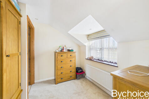 CAM05454G0-PR0080-STILL007