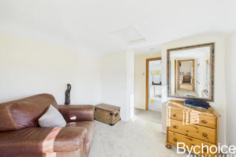 CAM05454G0-PR0080-STILL019