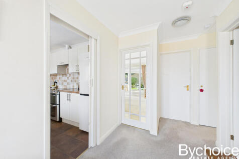 CAM05454G0-PR0082-STILL007