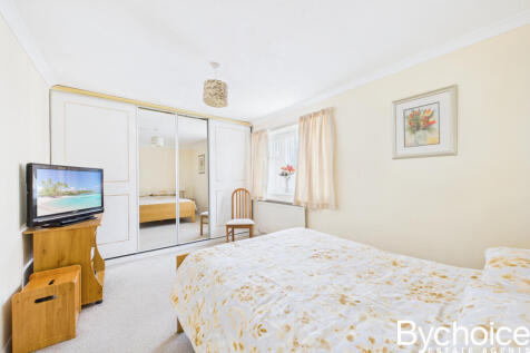 CAM05454G0-PR0082-STILL001