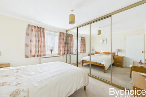 CAM05454G0-PR0082-STILL003