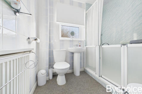 CAM05454G0-PR0082-STILL005