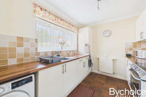 CAM05454G0-PR0082-STILL009