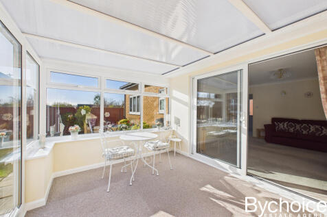 CAM05454G0-PR0082-STILL014