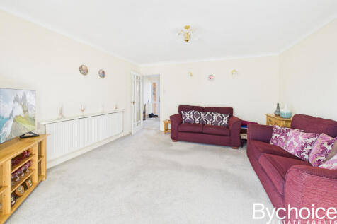 CAM05454G0-PR0082-STILL015