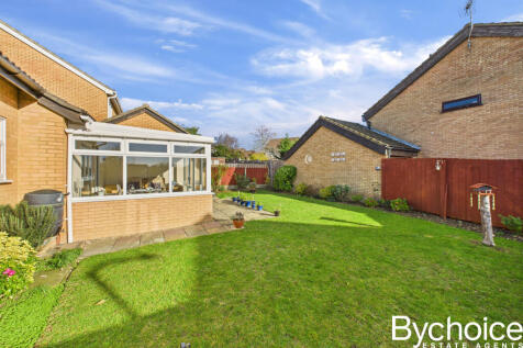 CAM05454G0-PR0082-STILL020