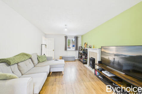 CAM05454G0-PR0083-STILL015