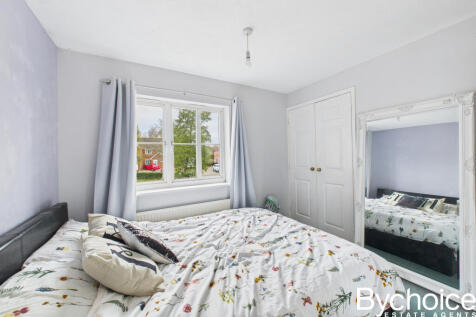 CAM05454G0-PR0083-STILL005