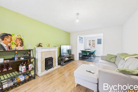 CAM05454G0-PR0083-STILL014