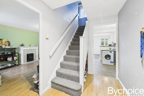 CAM05454G0-PR0083-STILL026