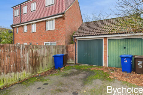 CAM05454G0-PR0083-STILL031