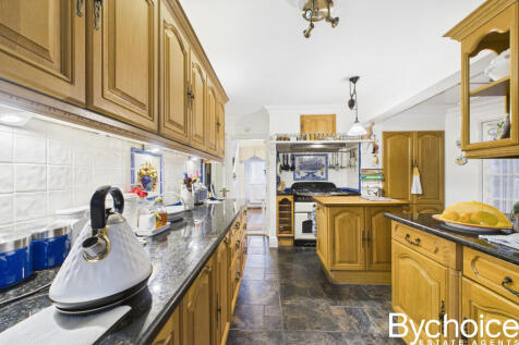 CAM05454G0-PR0095-STILL007