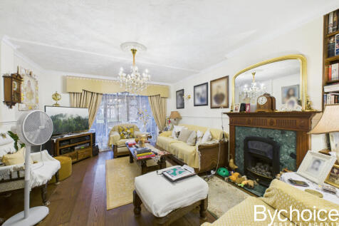 CAM05454G0-PR0095-STILL016