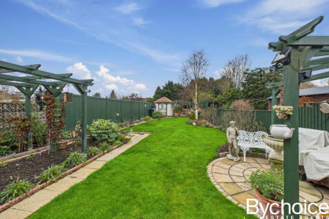 CAM05454G0-PR0095-STILL027