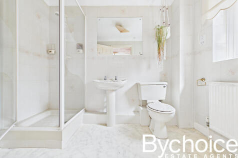 CAM05454G0-PR0030-STILL003