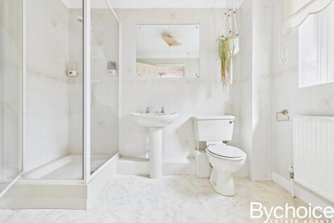 CAM05454G0-PR0030-STILL003