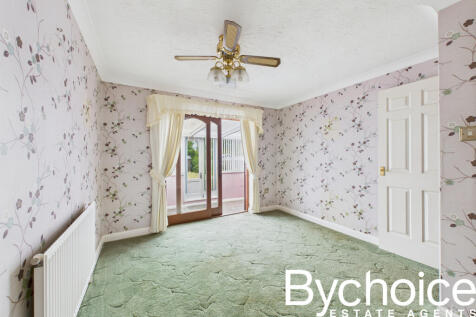 CAM05454G0-PR0030-STILL009