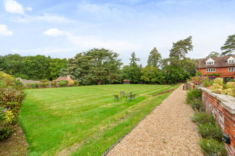 Communal Grounds
