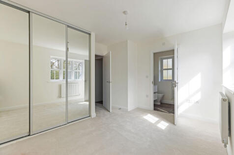Principal bedroom