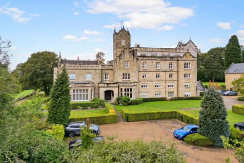 Warnham Court