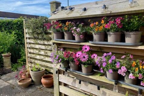 Pots in fencing