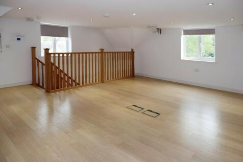 Family Room mezan...