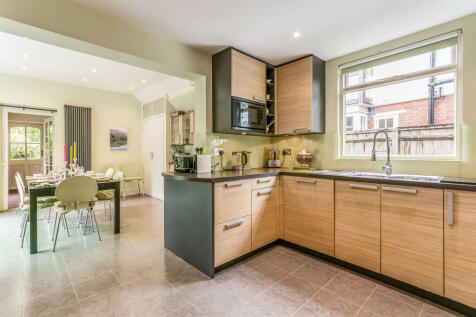Kitchen to Breakfast Room