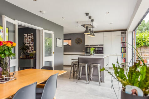Open Plan Kitchen/Dining Room