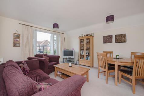 Furnished Sitting/Dining Room