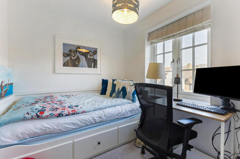 Bedroom 4/Study
