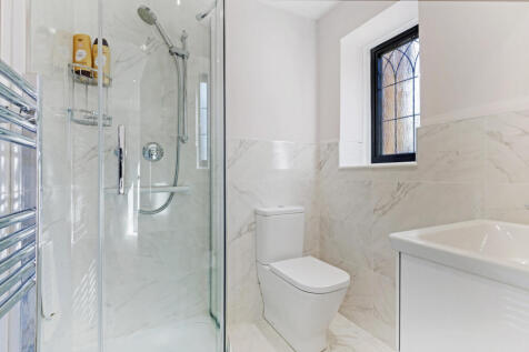 Annexe Shower Room