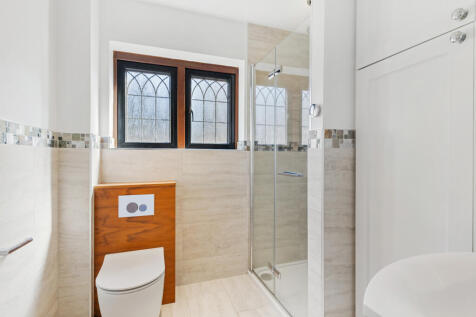 Family Shower Room