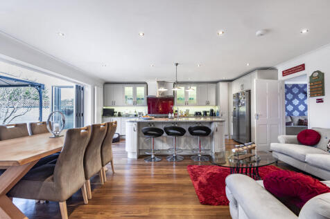 Open Plan Living/Dining/Kitchen