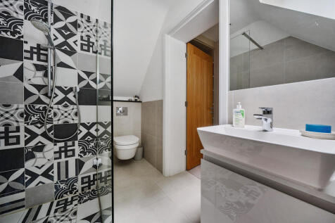Ensuite to Principal Bedroom