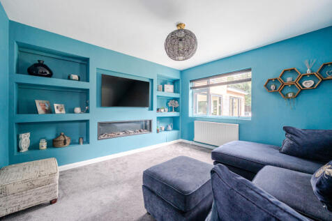 Snug/TV Room