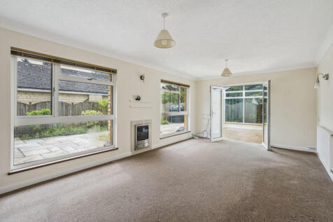 Sitting/Dining Room