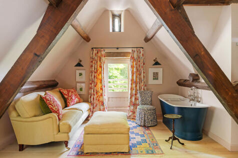 En Suite to Principal Bedroom