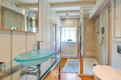 Family Shower Room