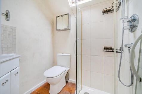 En Suite Shower Room